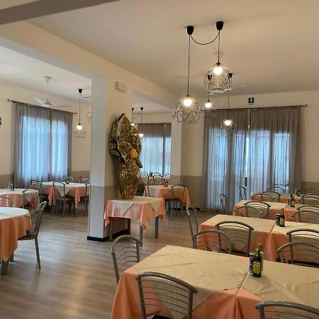 Hotel Vera Cesenatico Zewnętrze zdjęcie