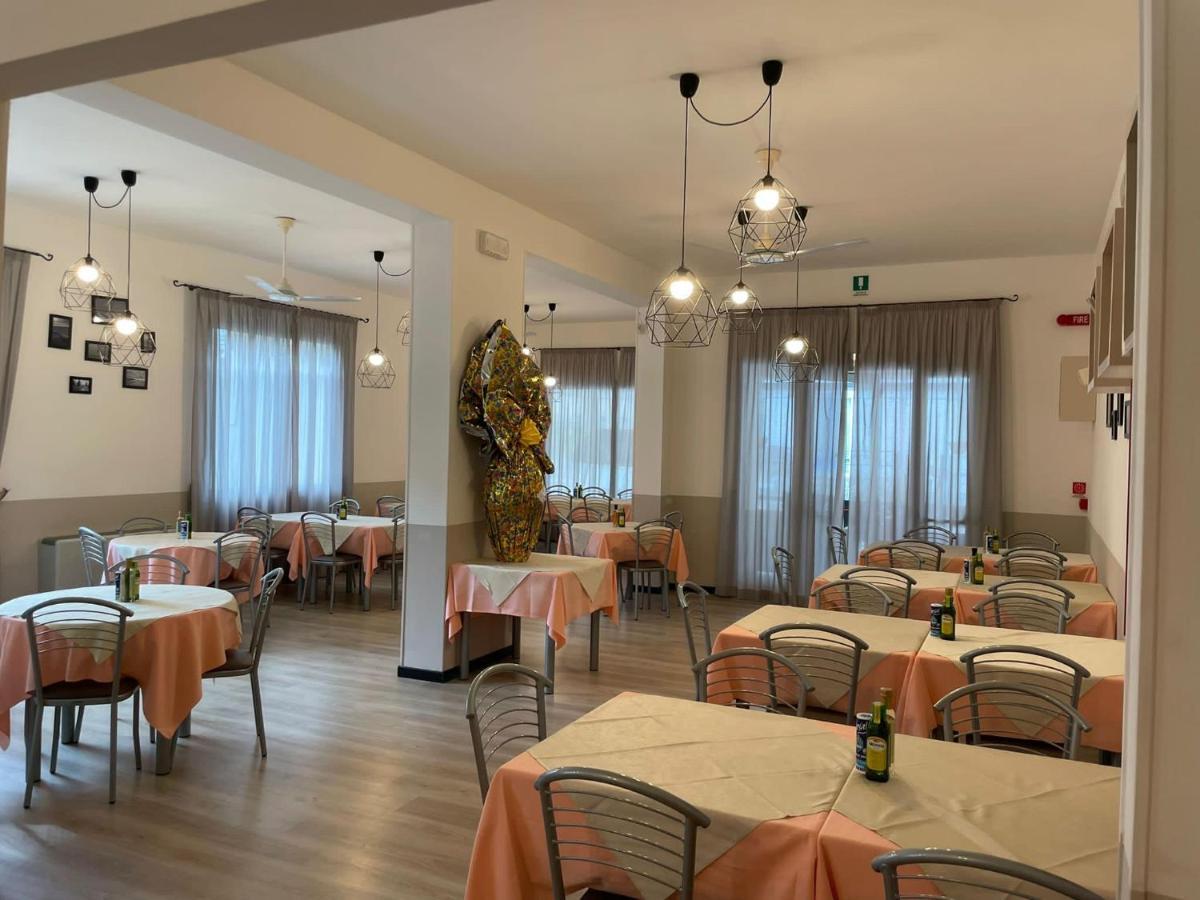 Hotel Vera Cesenatico Zewnętrze zdjęcie